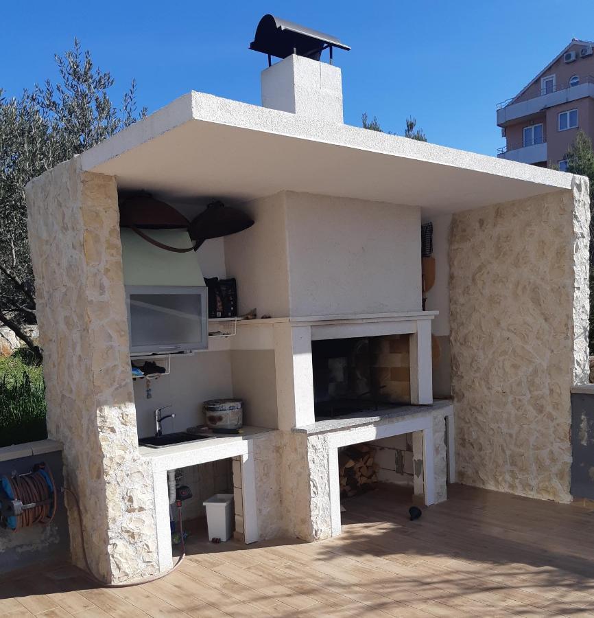 שיבניק Croatica Suites Podsolarsko מראה חיצוני תמונה