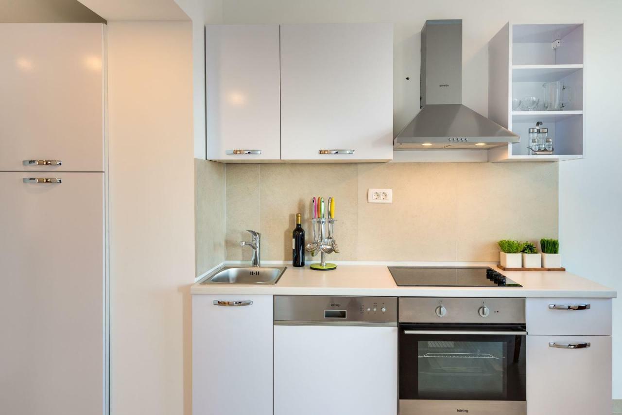 שיבניק Croatica Suites Podsolarsko מראה חיצוני תמונה