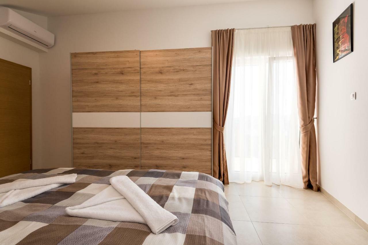 שיבניק Croatica Suites Podsolarsko מראה חיצוני תמונה