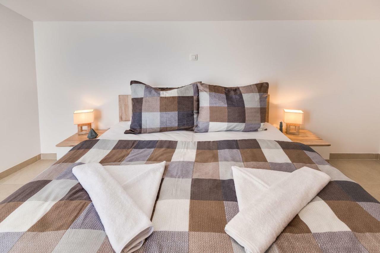 שיבניק Croatica Suites Podsolarsko מראה חיצוני תמונה