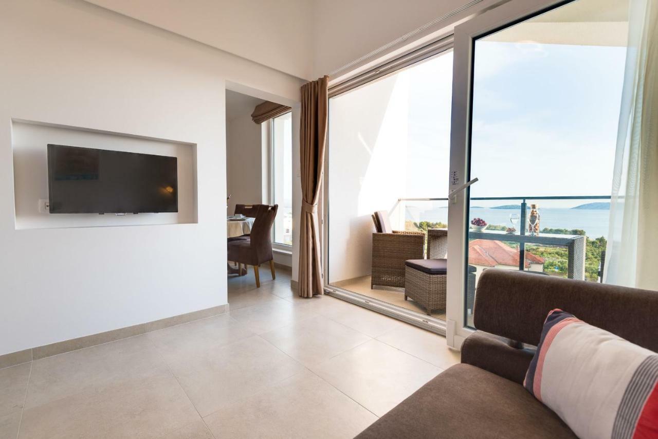 שיבניק Croatica Suites Podsolarsko מראה חיצוני תמונה