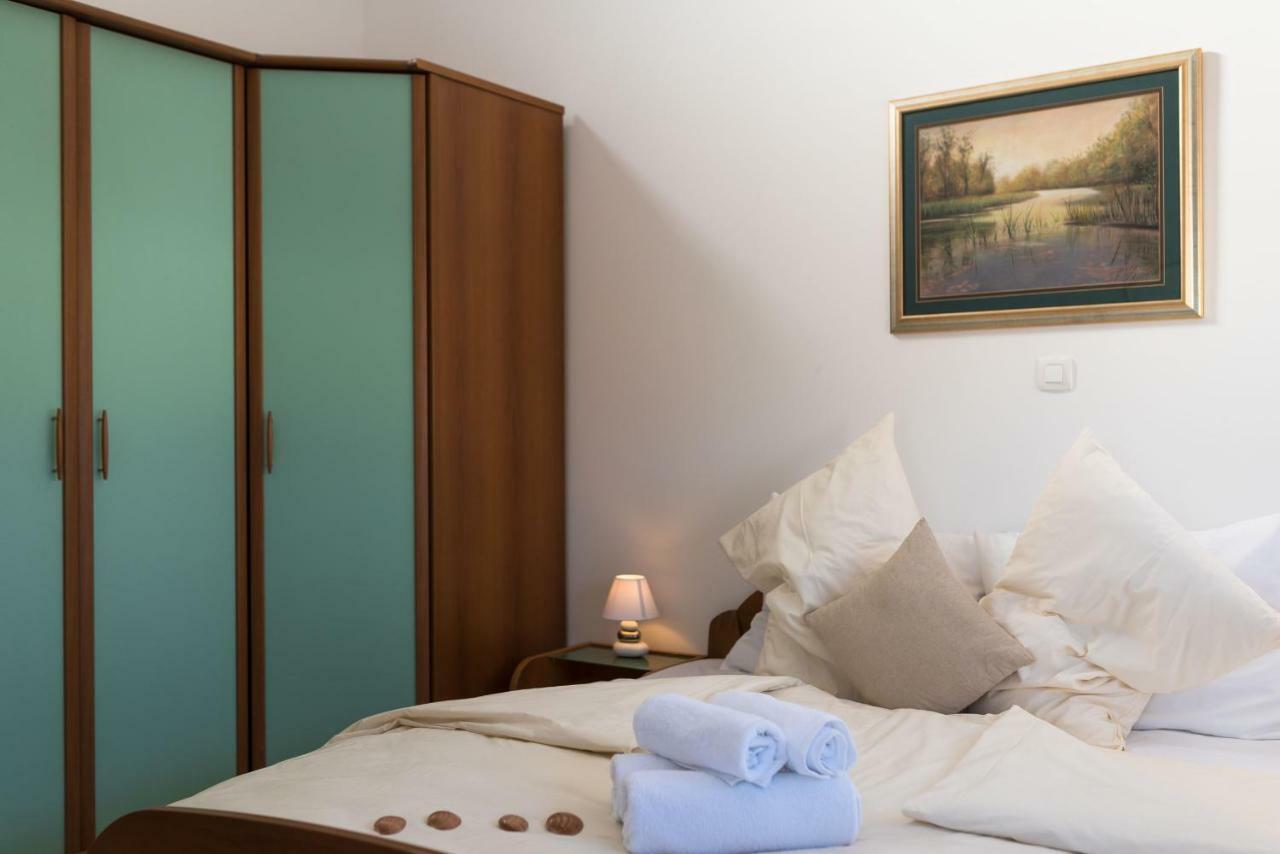 שיבניק Croatica Suites Podsolarsko מראה חיצוני תמונה