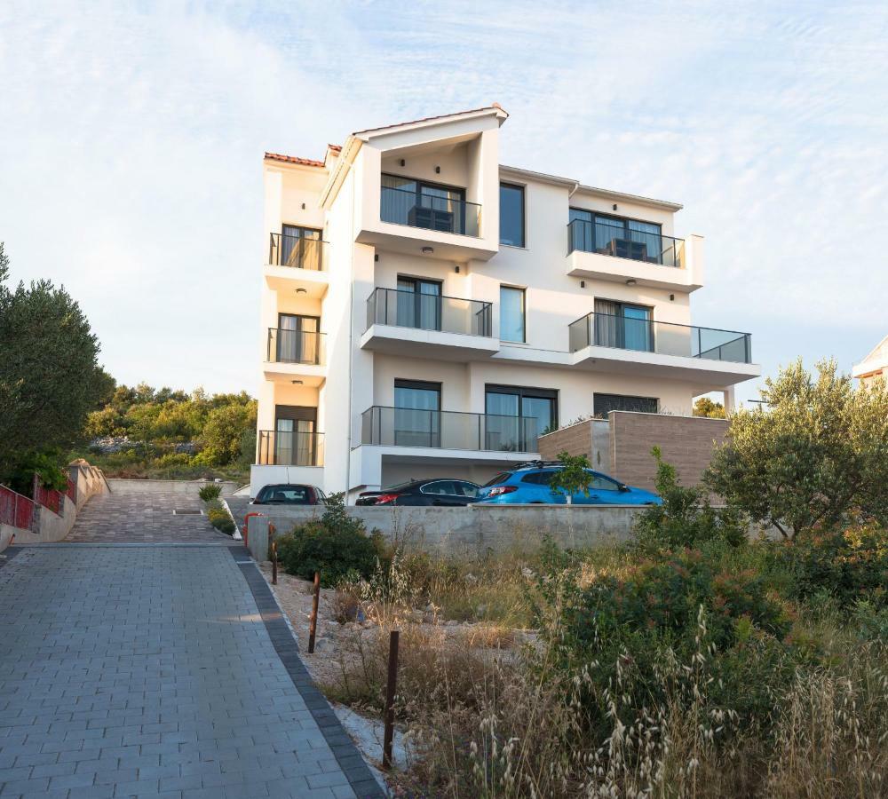 שיבניק Croatica Suites Podsolarsko מראה חיצוני תמונה